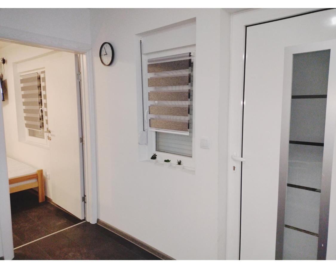 Apartmani Domo Sd สเมเดเรโว ภายนอก รูปภาพ