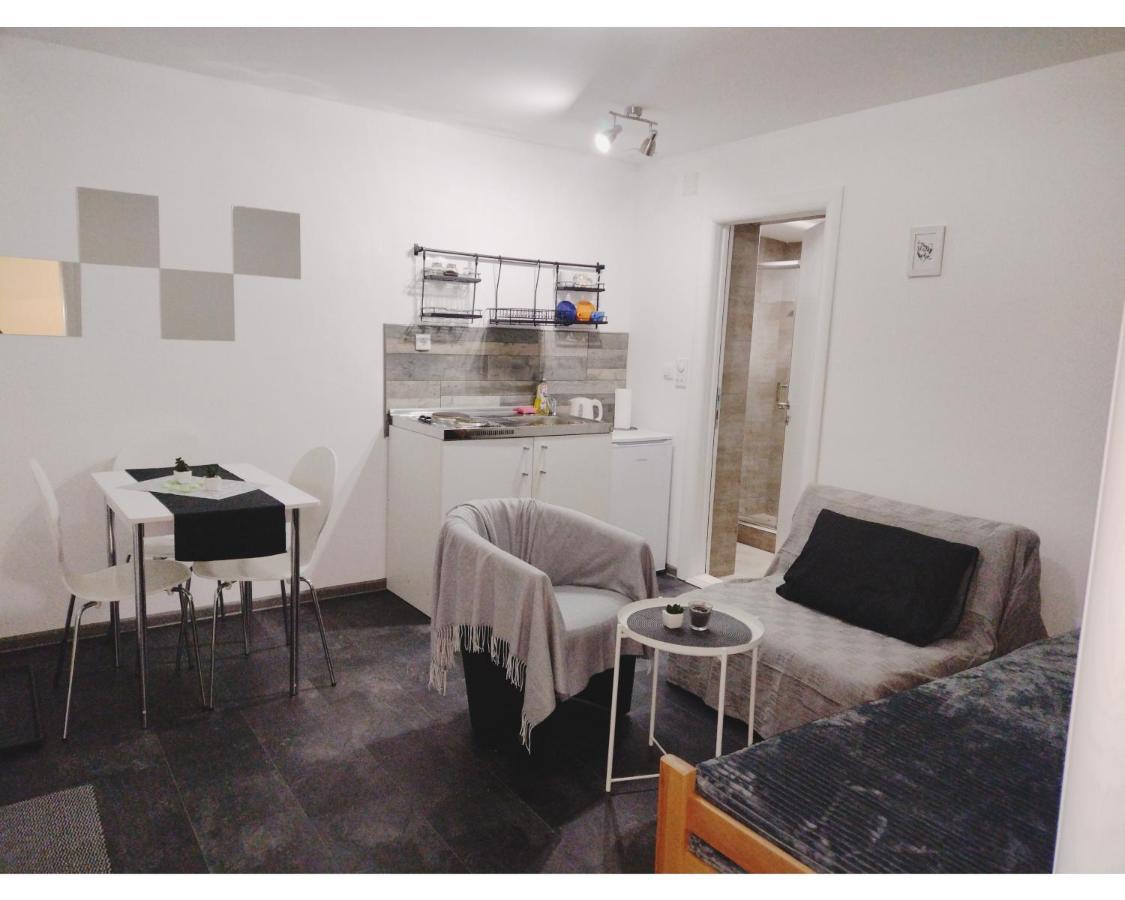 Apartmani Domo Sd สเมเดเรโว ภายนอก รูปภาพ
